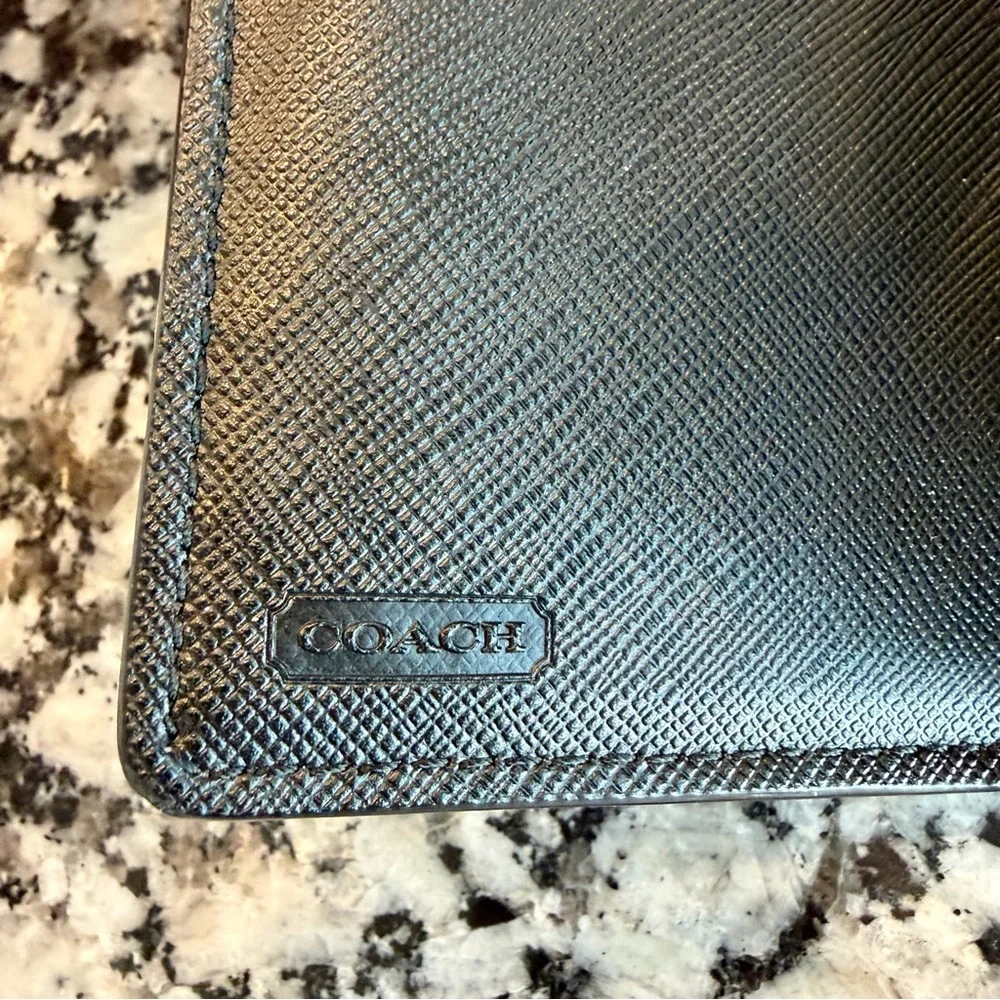 Coach Black Crossgrain Leather Medium Corner Zip Wallet